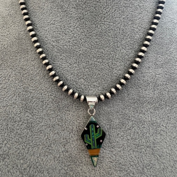 ❤️ Zuni Galaxy Native American Signed “GI” Saguro Cactus Desert Pendant 4.1gms - Picture 3 of 14